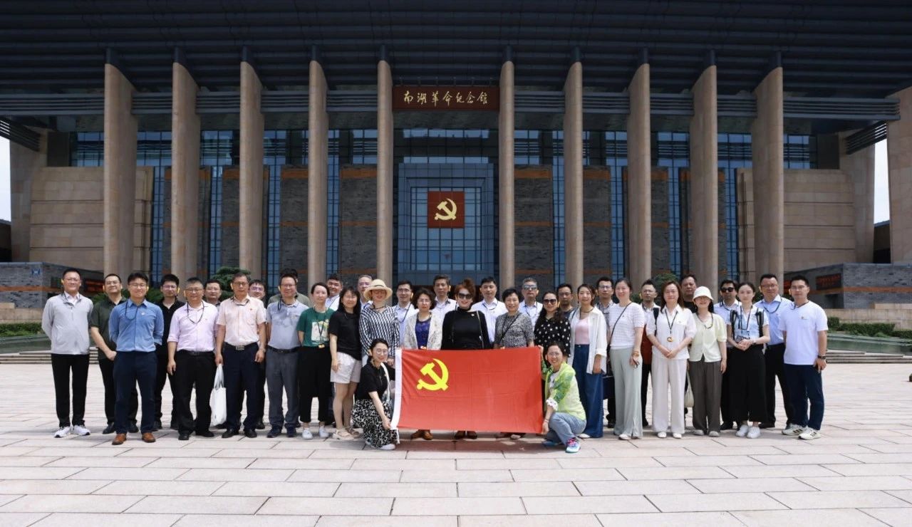 Z6���������й����ٷ���վ