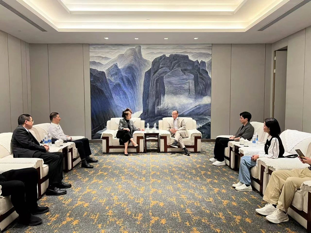 Z6���������й����ٷ���վ